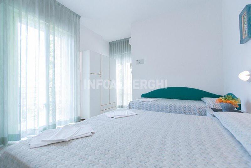 Hotel Napoleon San Mauro Mare Bagian luar foto