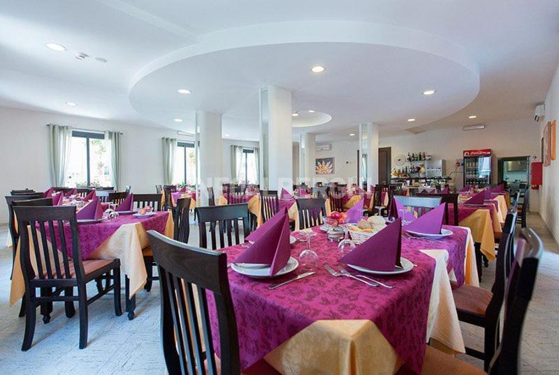 Hotel Napoleon San Mauro Mare Bagian luar foto