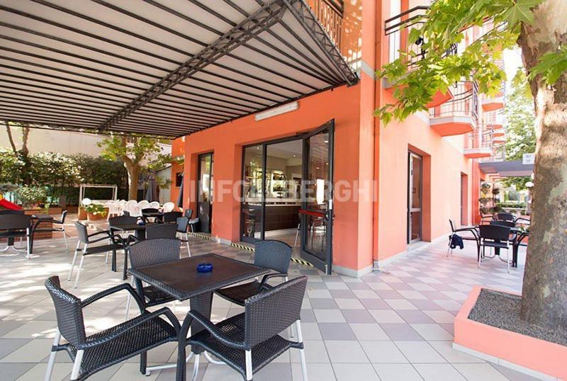 Hotel Napoleon San Mauro Mare Bagian luar foto