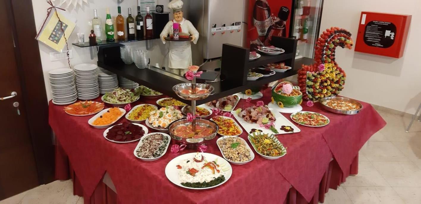 Hotel Napoleon San Mauro Mare Bagian luar foto
