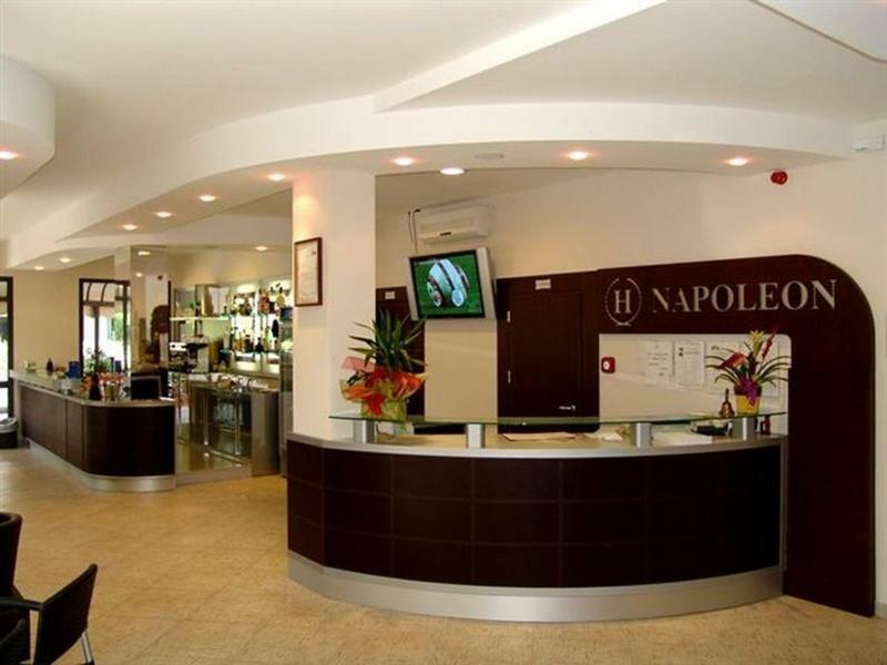 Hotel Napoleon San Mauro Mare Bagian luar foto